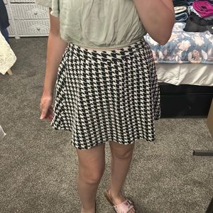 Houndstooth miniskirt